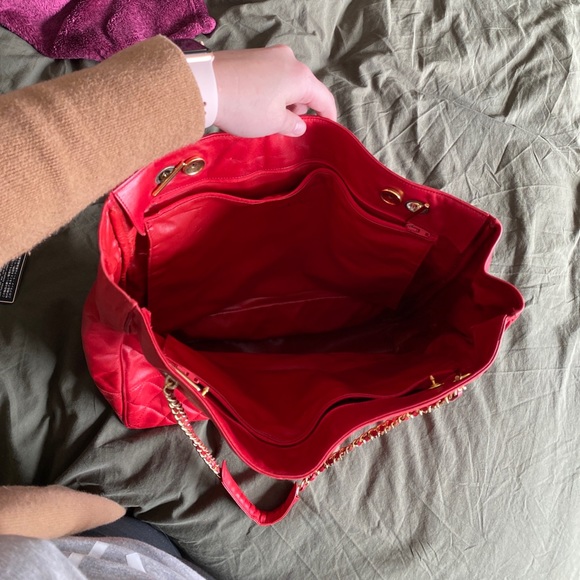 Red Chanel Tote - Picture 5 of 6